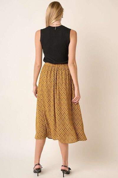 Printed Midi Skirt in Mustard Trendy Skirts Outfit Idea for Women | Ro + Ivy