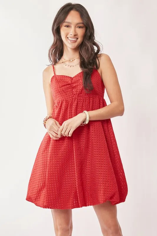 Textured Sweetheart Neckline Bubble Hem Mini Dress – outfit idea for women | Ro + Ivy