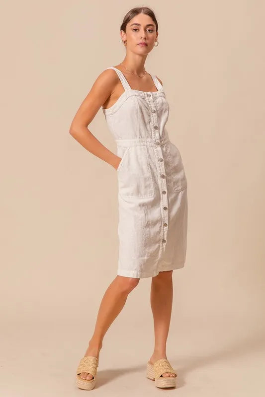 Button Down Pocket Front Pinafore Knee Length Dress – outfit idea for women | Ro + Ivy