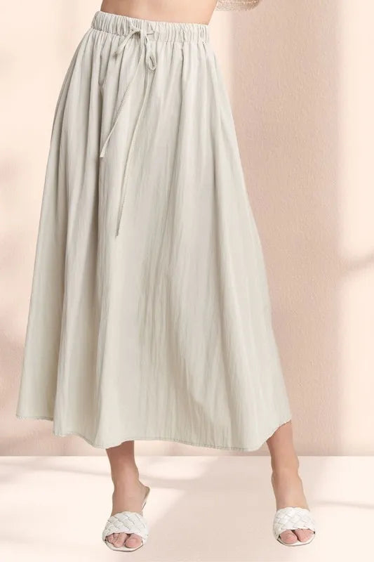 Drawstring Waist Crinkle Maxi Skirt – KHAKI outfit idea for women | Ro + Ivy