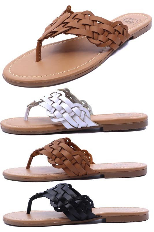 Woven Flip-Flop Sandal Trendy Flip-flops Outfit Idea for Women | Ro + Ivy