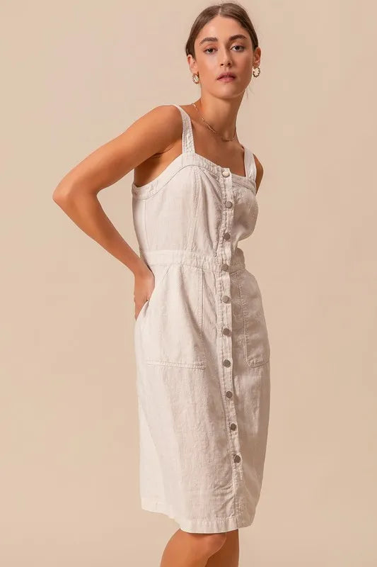 Button Down Pocket Front Pinafore Knee Length Dress – outfit idea for women | Ro + Ivy