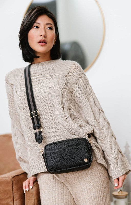 BLACK 1 Willow Crossbody Belt Bag Fanny Pack Trendy Crossbody Bags Outfit Idea for Women | Ro + Ivy