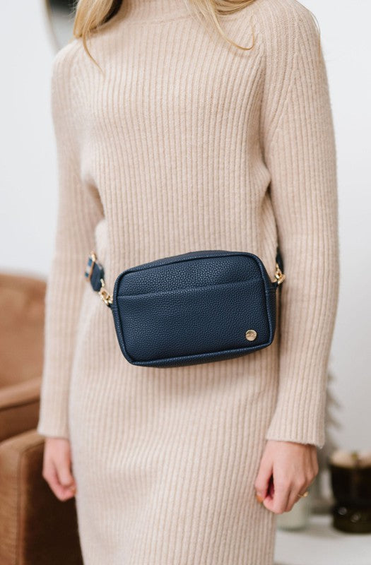 Willow Crossbody Belt Bag Fanny Pack Trendy Crossbody Bags Outfit Idea for Women | Ro + Ivy