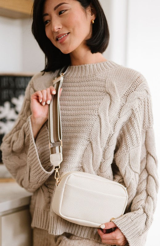CREAM 1 Willow Crossbody Belt Bag Fanny Pack Trendy Crossbody Bags Outfit Idea for Women | Ro + Ivy