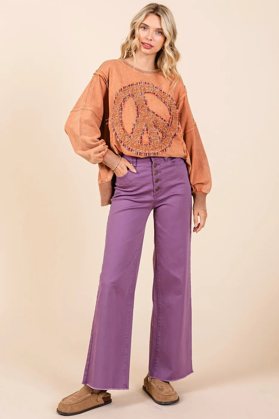 Twill High Waisted Button Fly Wide Leg Pants – outfit idea for women | Ro + Ivy
