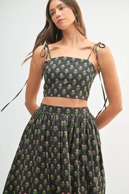 Floral Crop Top And Skirt Set – outfit idea for women | Ro + Ivy