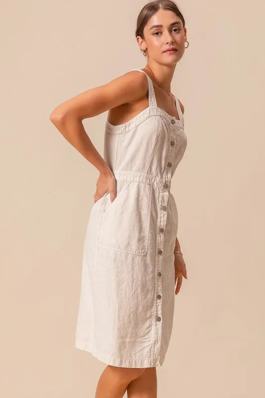 Button Down Pocket Front Pinafore Knee Length Dress – outfit idea for women | Ro + Ivy