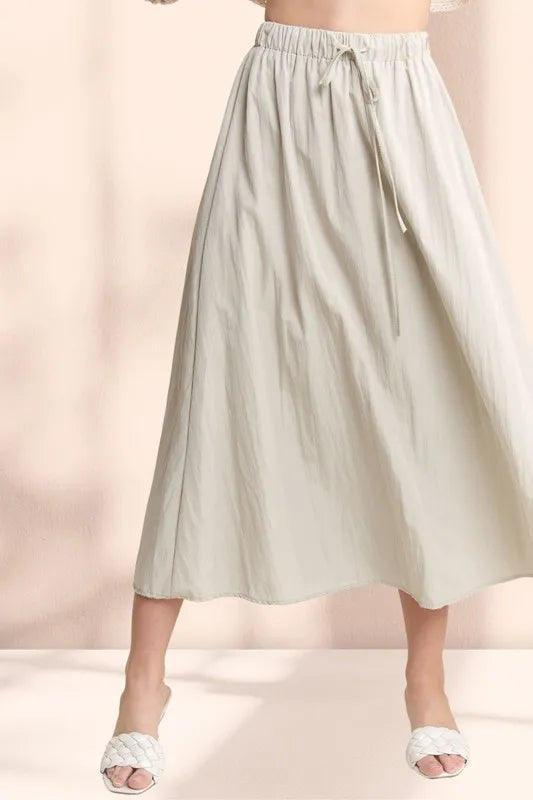 Drawstring Waist Crinkle Maxi Skirt – outfit idea for women | Ro + Ivy