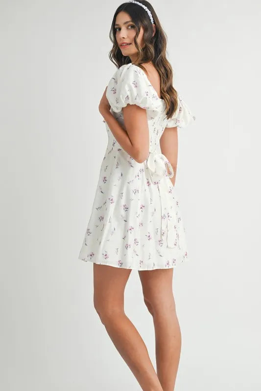 Floral Print Puff Sleeve Mini Dress – outfit idea for women | Ro + Ivy
