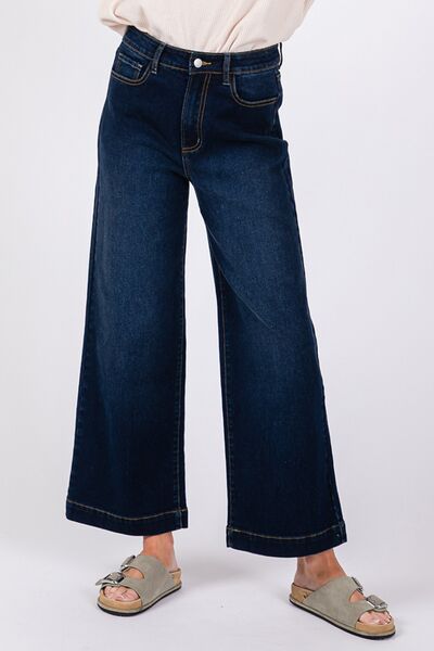 High Waist Wide Leg Jeans Trendy Jeans Outfit Idea for Women | Ro + Ivy