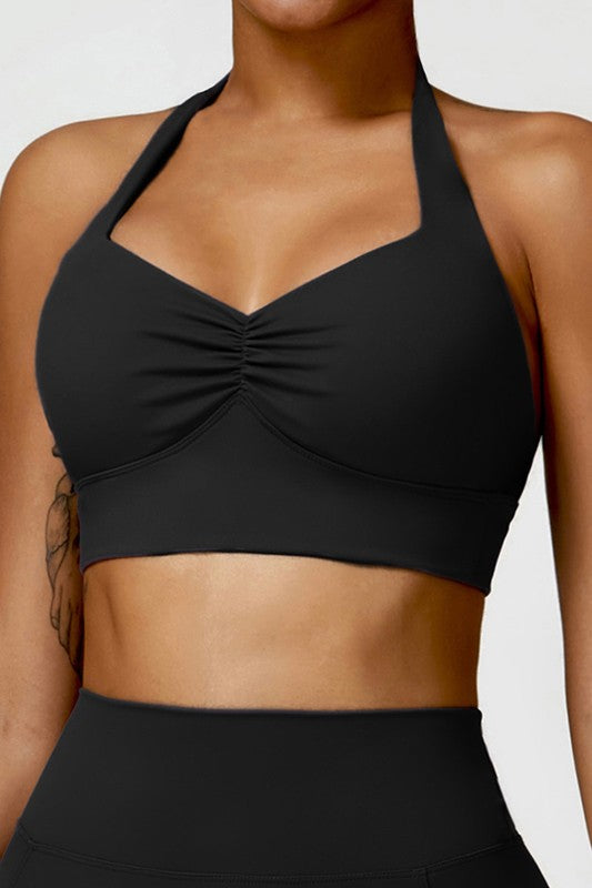 Black Quick-Drying Halter Yoga Sports Bra Trendy Sports Bras Outfit Idea for Women | Ro + Ivy