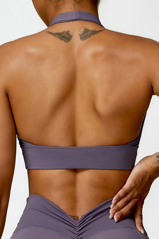 Quick-Drying Halter Yoga Sports Bra Trendy Sports Bras Outfit Idea for Women | Ro + Ivy