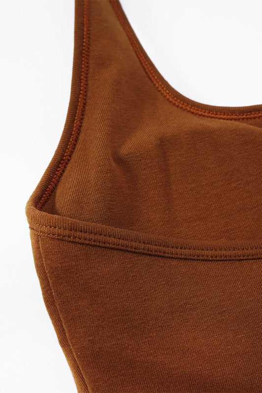 Halter Neck Activewear Sports Top Trendy Active Tops Outfit Idea for Women | Ro + Ivy