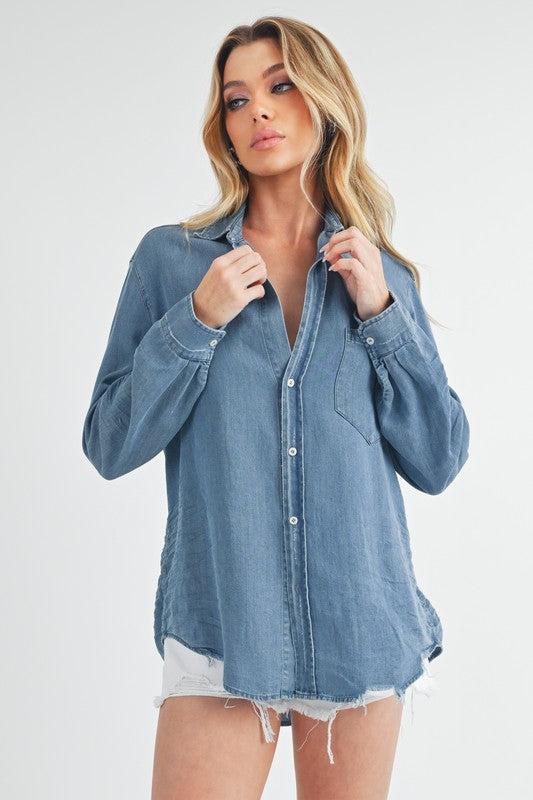 Ottavia Button Up Long Sleeve Shirt Top – outfit idea for women | Ro + Ivy