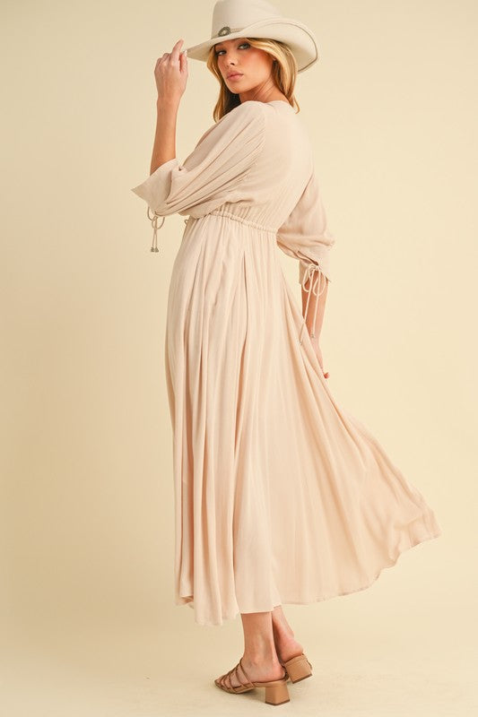 Geela Maxi Dress – OAT S outfit idea for women | Ro + Ivy