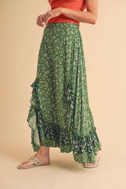 Sachi Ruffle Skirt – outfit idea for women | Ro + Ivy