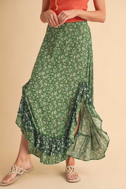 Sachi Ruffle Skirt – outfit idea for women | Ro + Ivy