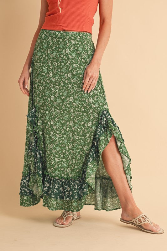 Sachi Ruffle Skirt – outfit idea for women | Ro + Ivy