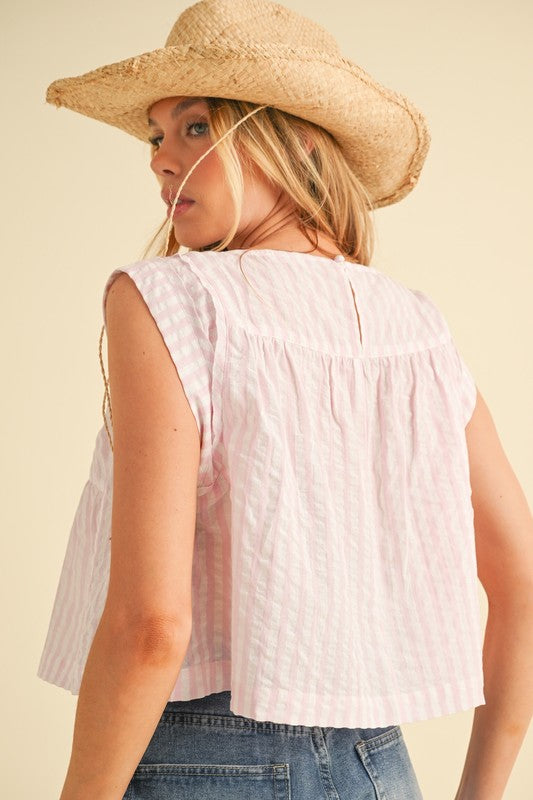 Cait Striped Short Sleeve Top – outfit idea for women | Ro + Ivy