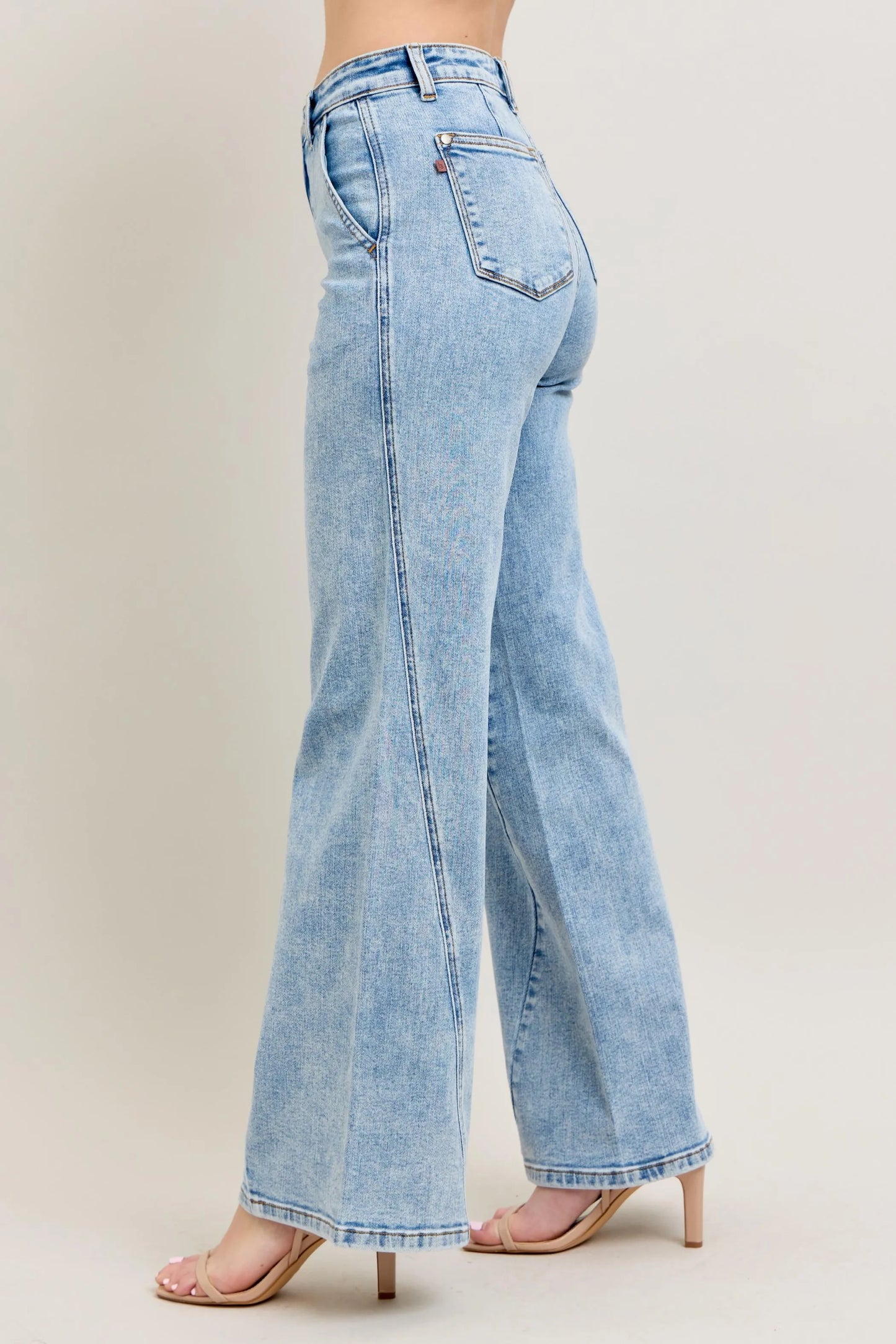 High Waist Wide Leg Jeans With Skewed Inseam – outfit idea for women | Ro + Ivy