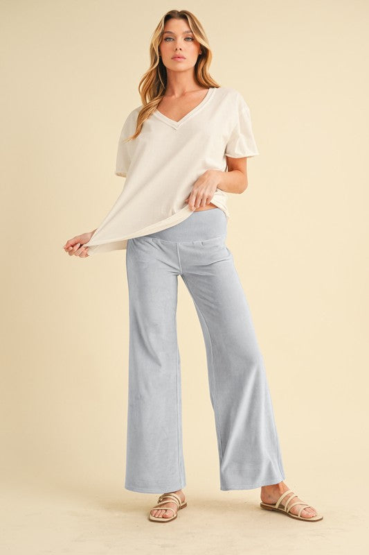 Gini Loungewear Pants – outfit idea for women | Ro + Ivy