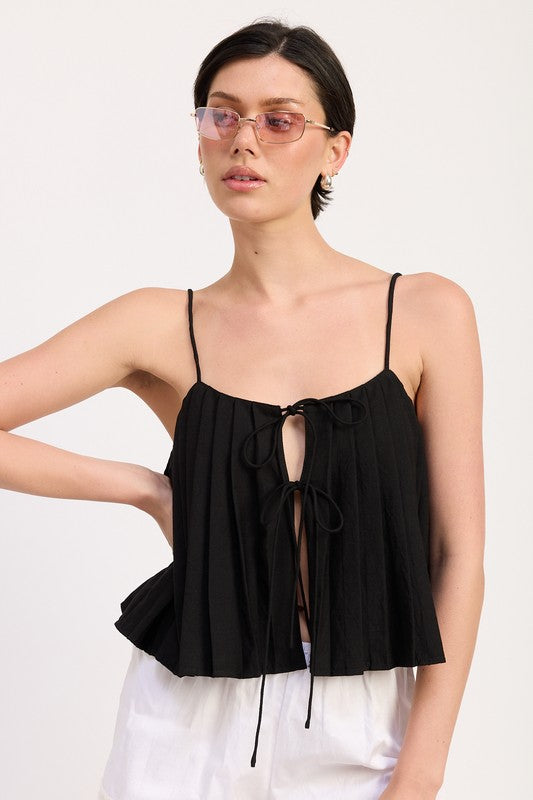 Pleated Tie Front Cami Top – outfit idea for women | Ro + Ivy