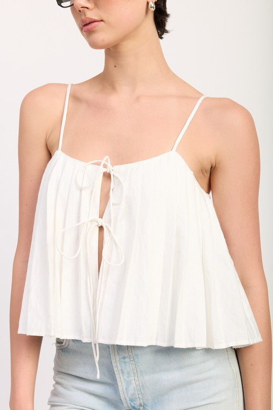 Pleated Tie Front Cami Top – outfit idea for women | Ro + Ivy