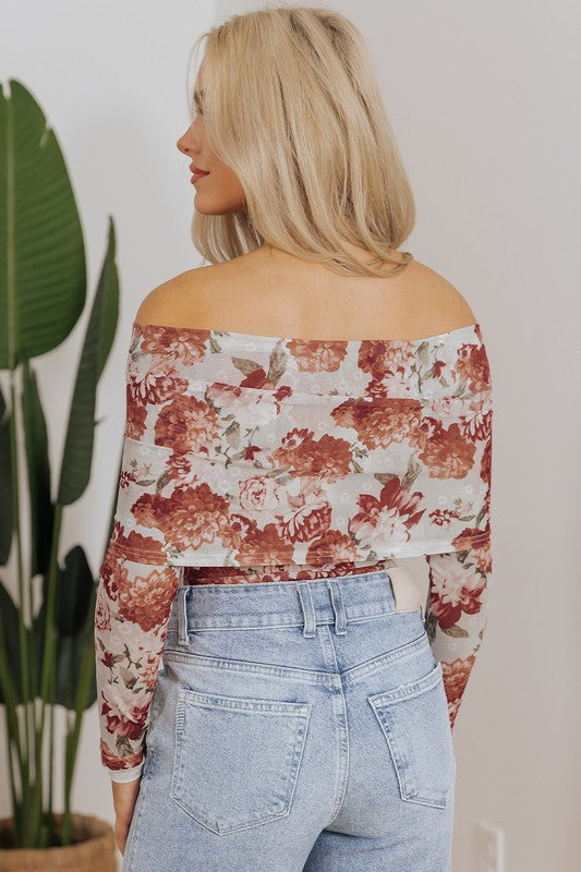 Pink Floral Printed Long Sleeve Sheath Bodysuit – outfit idea for women | Ro + Ivy