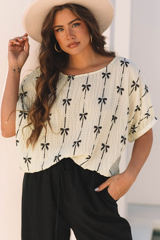 Bow Print Puff Short Sleeve Top – outfit idea for women | Ro + Ivy
