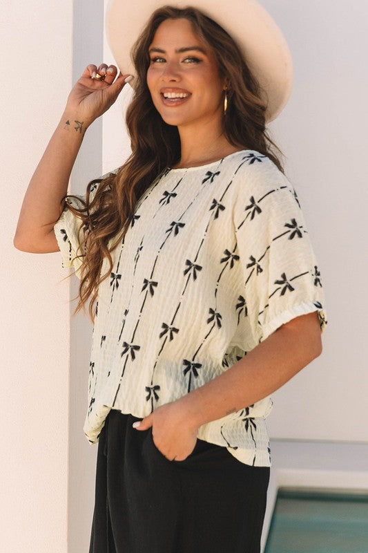 Bow Print Puff Short Sleeve Top – outfit idea for women | Ro + Ivy
