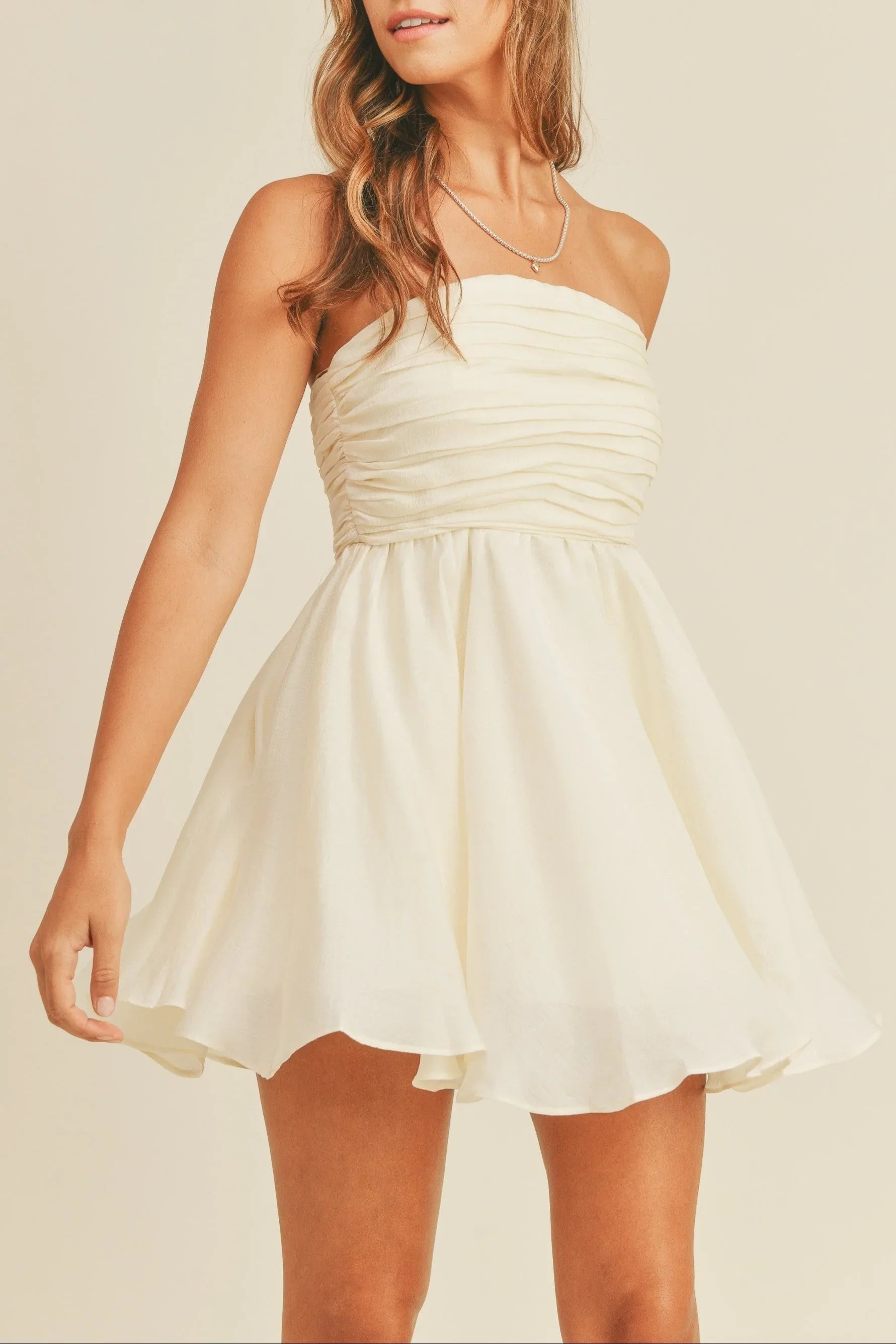 Strapless Gathered Ruched Pleated Bust Babydoll Mini Dress — Flatterin – Ro  + Ivy