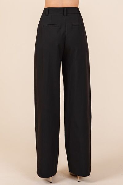 Pintuck Detail High Rise Pants in Black Trendy Pants Outfit Idea for Women | Ro + Ivy