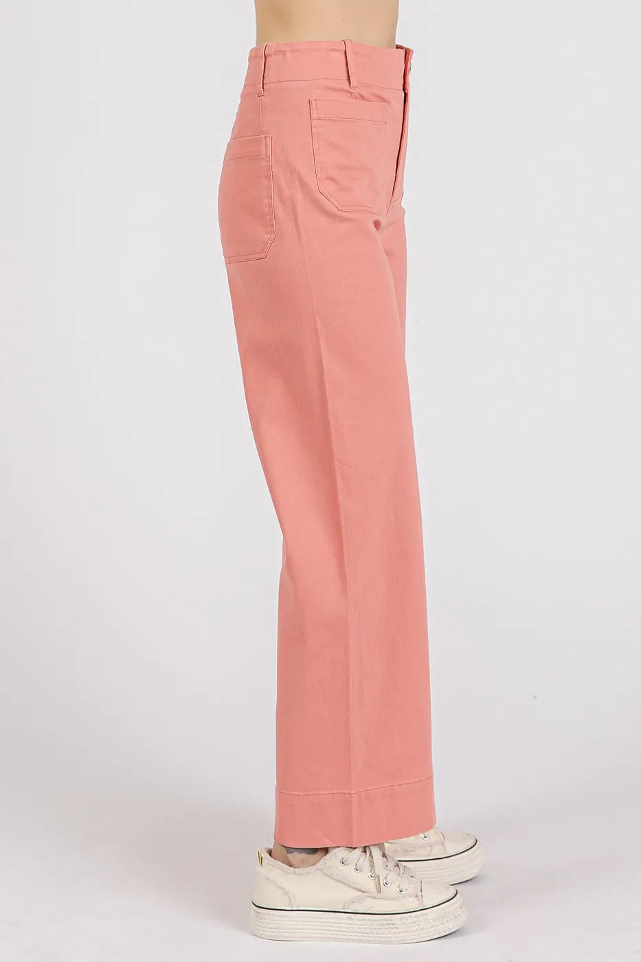 Twill Patch Pocket High Rise Wide Leg Pants – outfit idea for women | Ro + Ivy