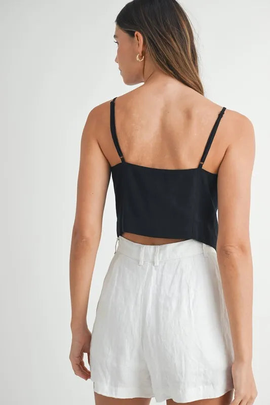 Linen Mix Button Down Tank Top – outfit idea for women | Ro + Ivy