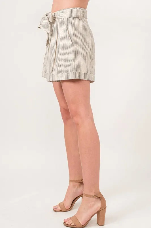 Linen Blend Striped Flowy Shorts – outfit idea for women | Ro + Ivy
