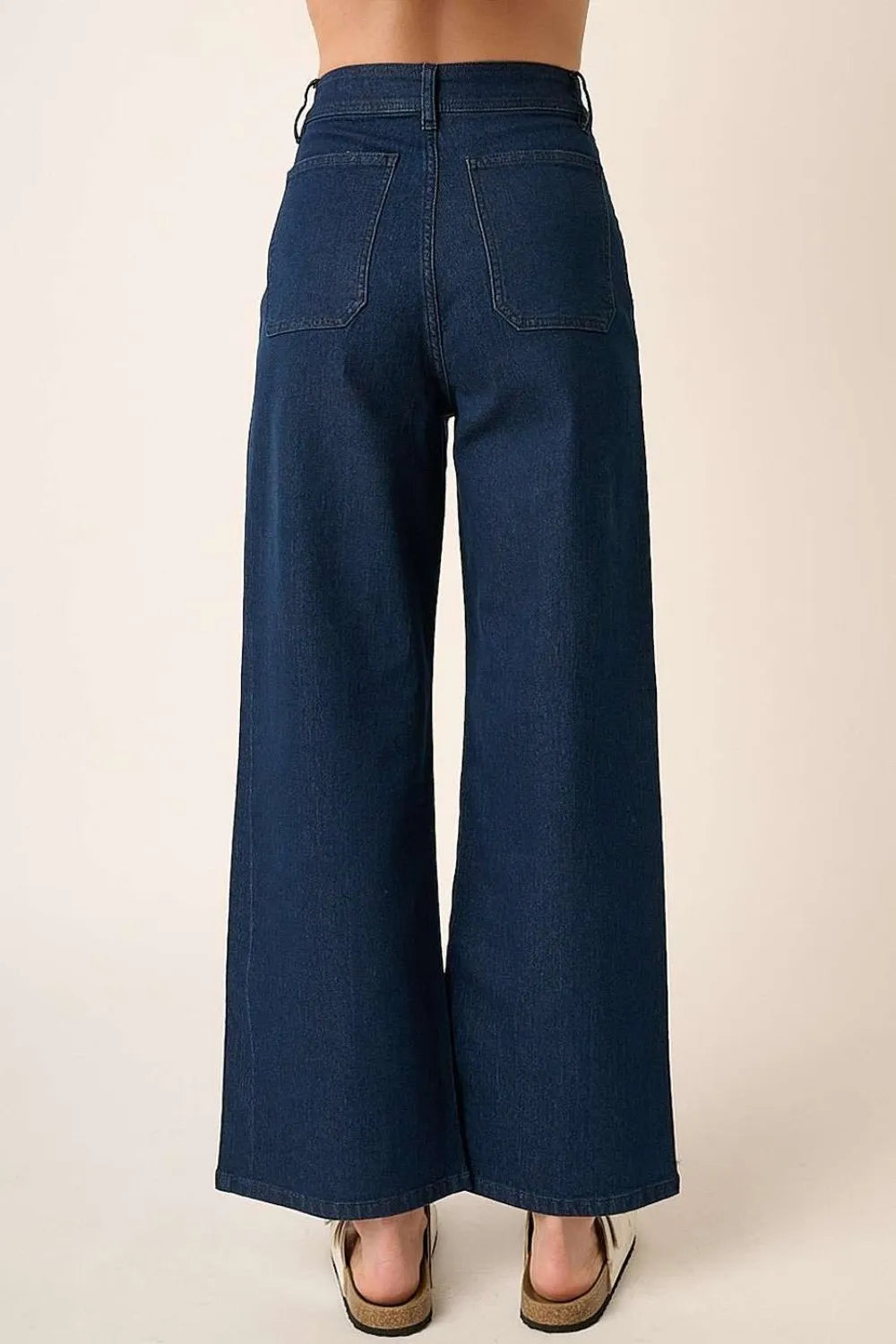 High Waist Wide Leg Jeans in Indigo – outfit idea for women | Ro + Ivy