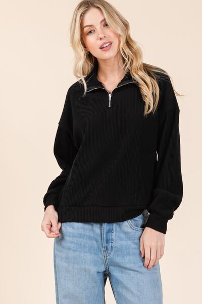 Quarter Zip Long Sleeve Sweatshirt with Pockets Trendy Sweatshirts Outfit Idea for Women | Ro + Ivy