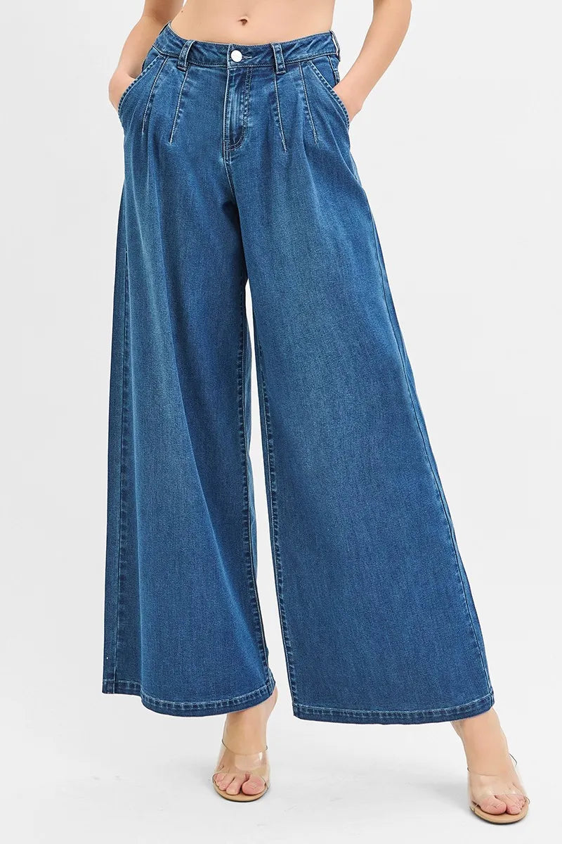 Mid Rise Fit Wide Leg Knit Denim Jeans – MEDIUM outfit idea for women | Ro + Ivy