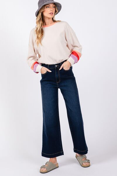 Denim Blue High Waist Wide Leg Jeans Trendy Jeans Outfit Idea for Women | Ro + Ivy