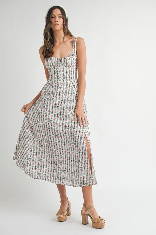 Floral Print Bustier Back Lace Up Midi Dress – outfit idea for women | Ro + Ivy