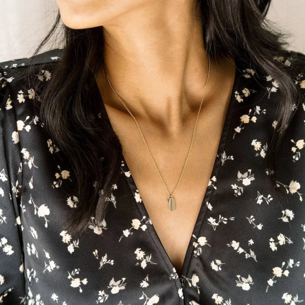 Julia Tag Necklace – outfit idea for women | Ro + Ivy