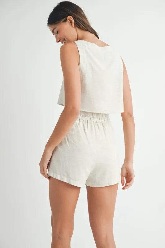 Sleeveless Crop Top And Shorts Set – outfit idea for women | Ro + Ivy