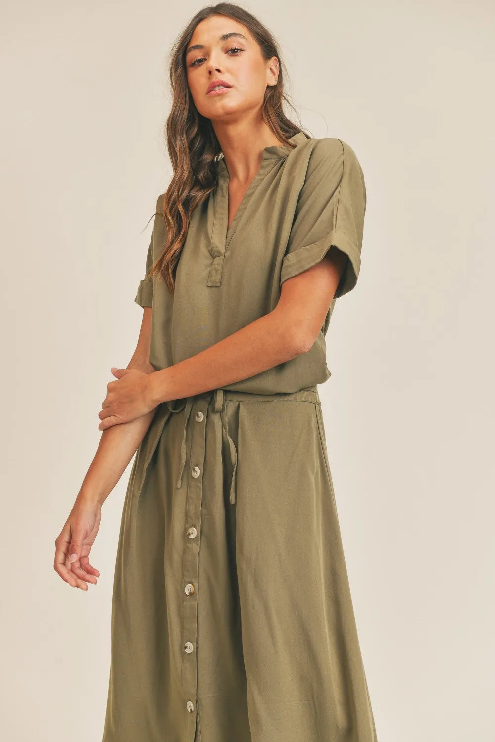 Short Sleeve Top And Button Down Midi Skirt Set – outfit idea for women | Ro + Ivy