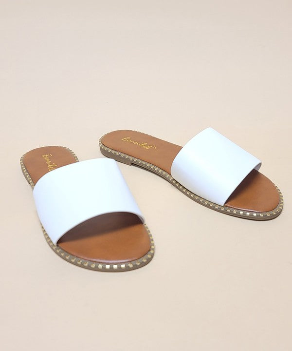 Wide Strap Open Toe Slide Sandals Trendy Slides Outfit Idea for Women | Ro + Ivy