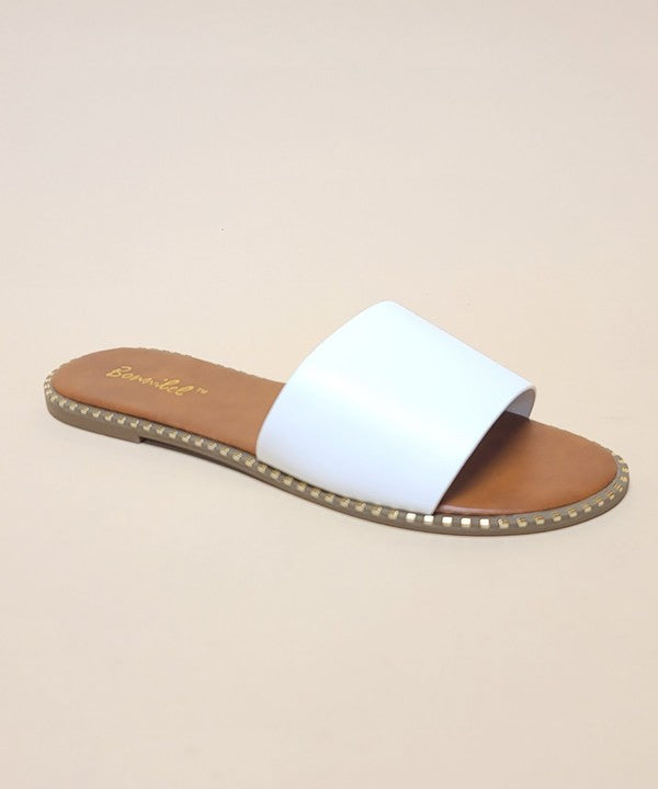 Wide Strap Open Toe Slide Sandals Trendy Slides Outfit Idea for Women | Ro + Ivy