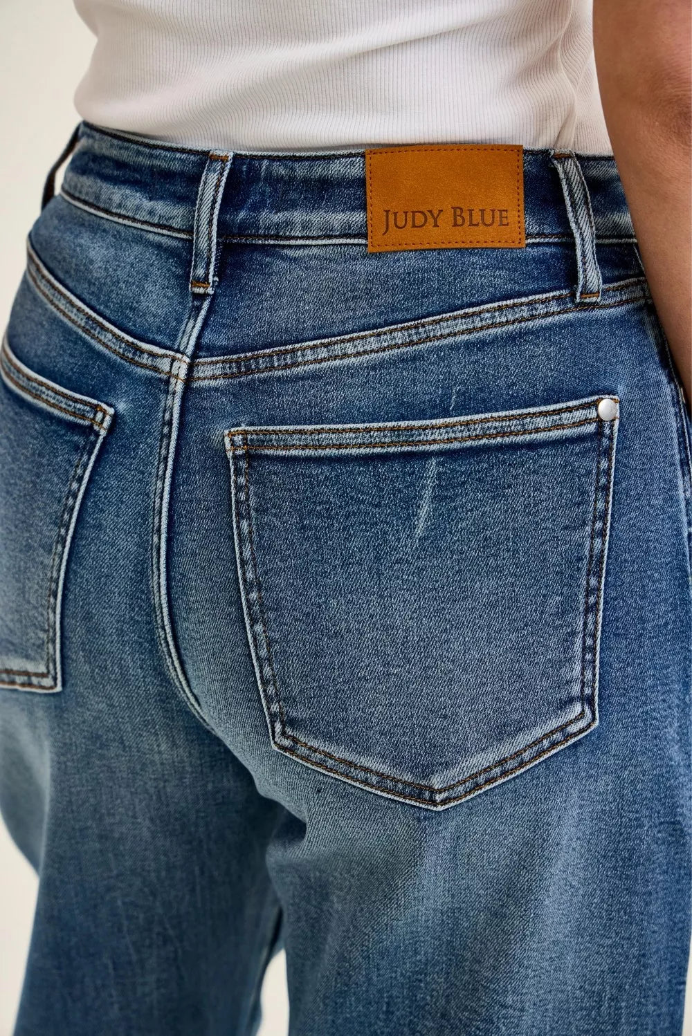 Women's High Waist Wide Leg Arc Jeans, Weathered Wash - Jeans
