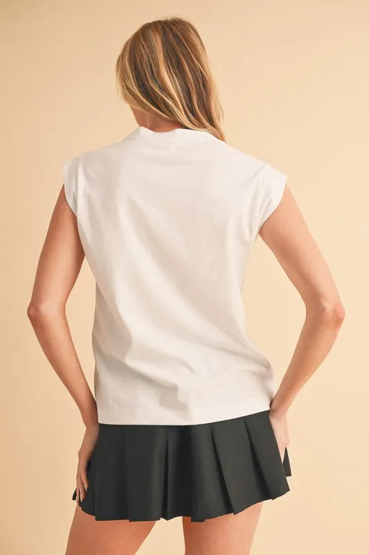 Solid Color Round Neck Tank Top – outfit idea for women | Ro + Ivy