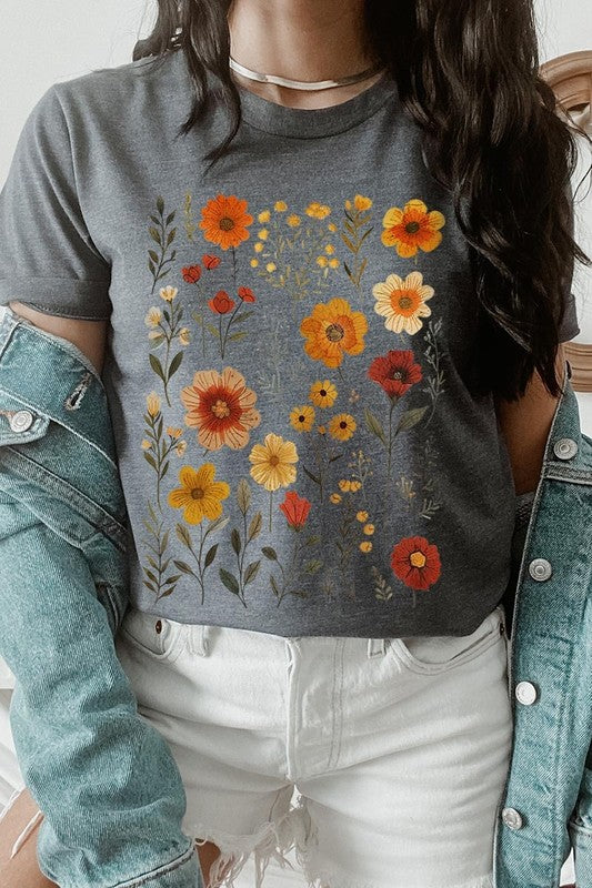 Retro Wildflowers Plus Size Graphic T-Shirt – DARK GREY HEATHER outfit idea for women | Ro + Ivy