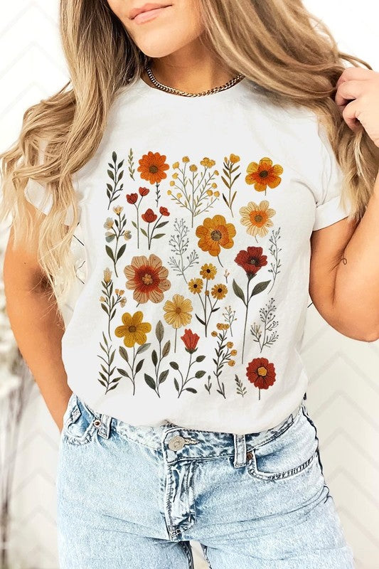 Retro Wildflowers Plus Size Graphic T-Shirt – VINTAGE WHITE outfit idea for women | Ro + Ivy